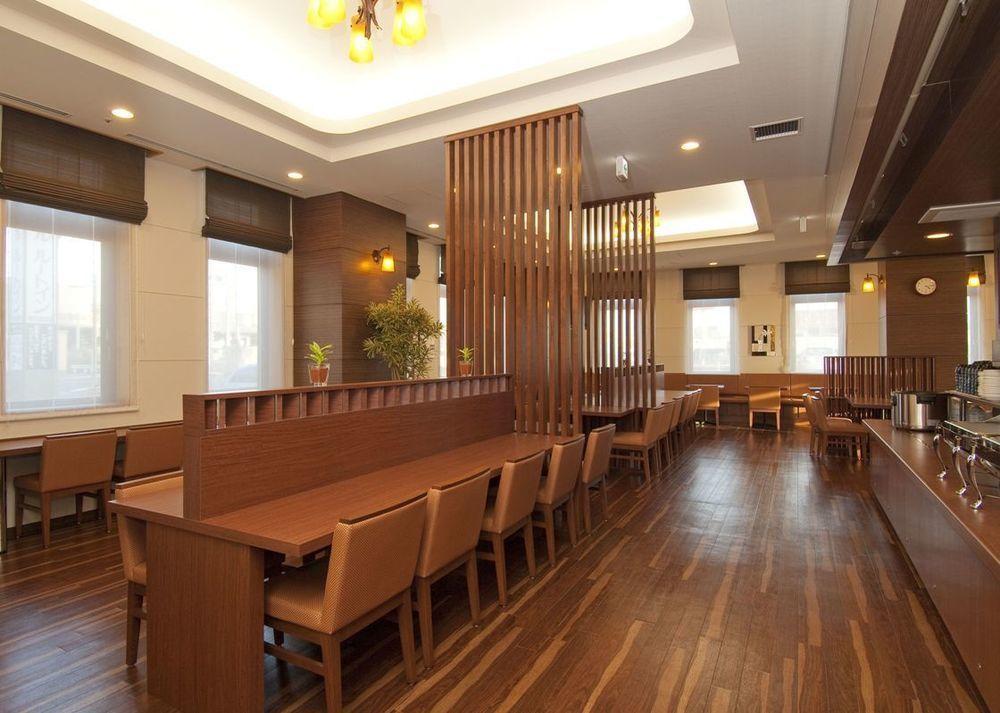 东室兰站前路线酒店 3*